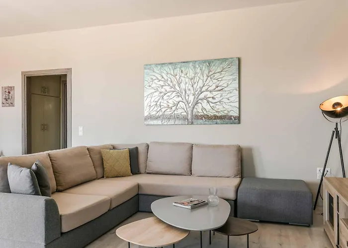 Angela Lourdas Villa